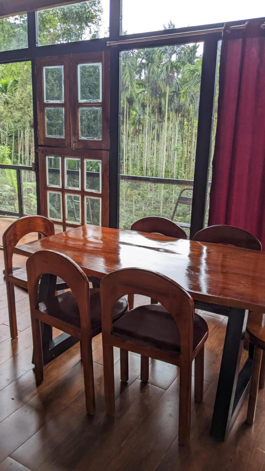 Whiskeywoods Villa Madikeri Luaran gambar
