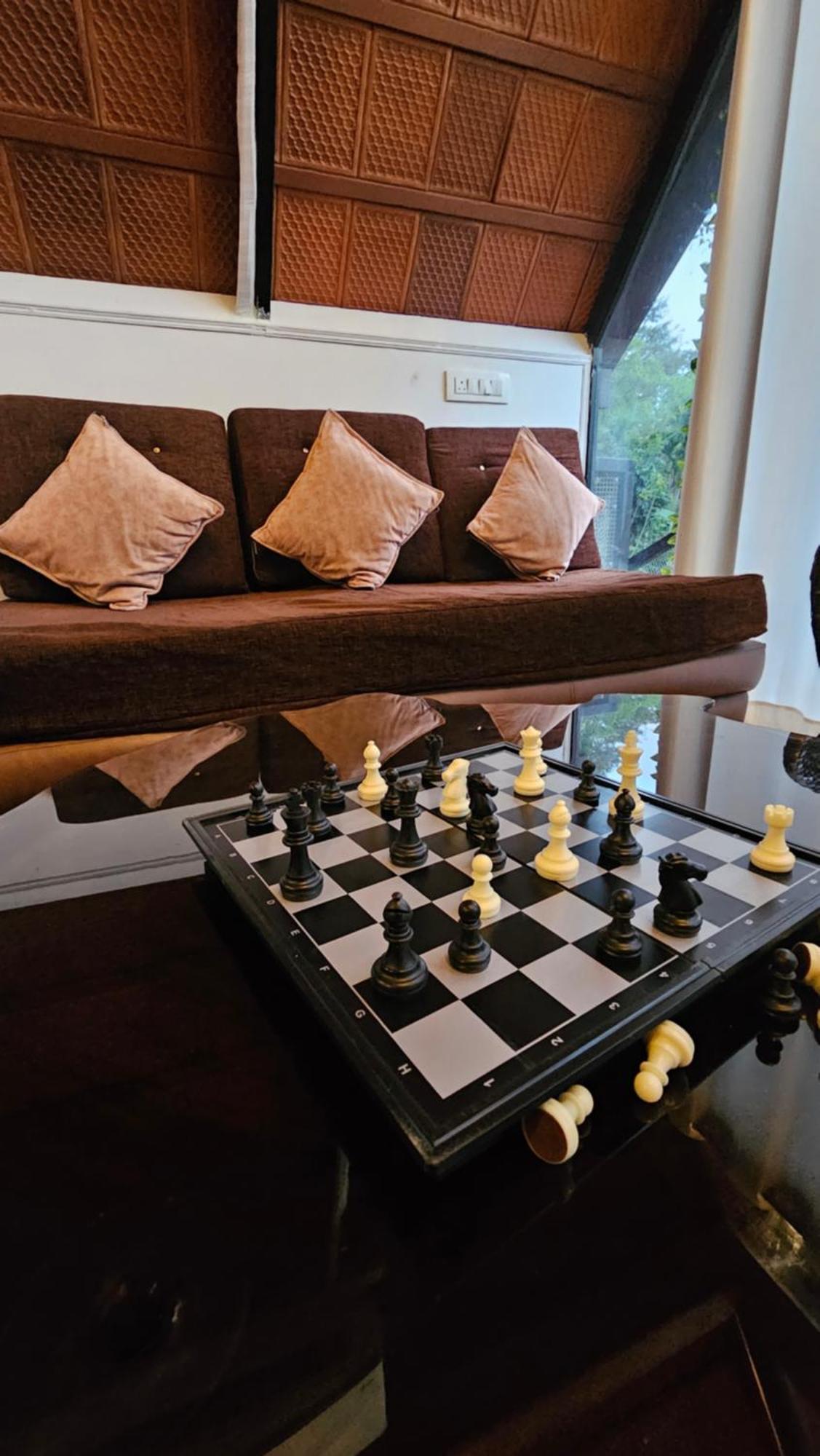Whiskeywoods Villa Madikeri Luaran gambar