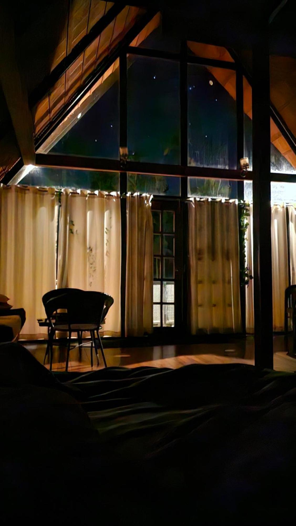 Whiskeywoods Villa Madikeri Luaran gambar